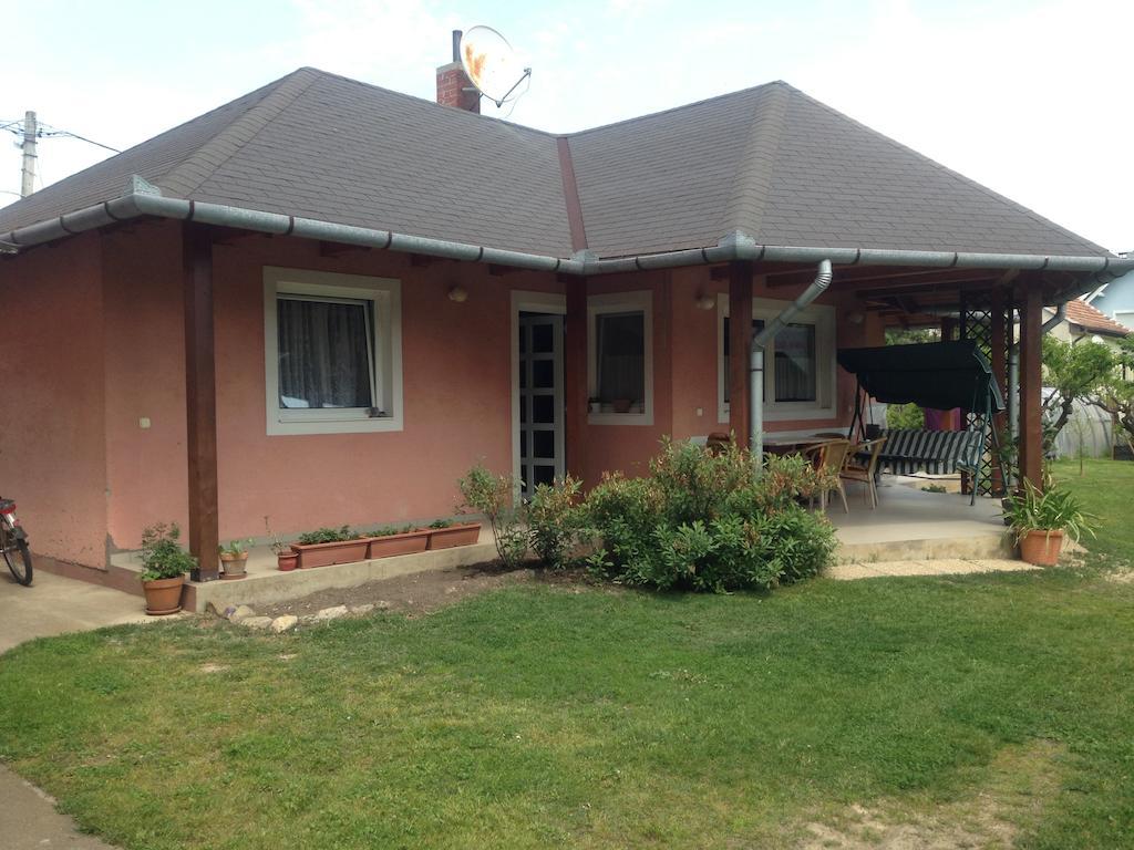 Nemeth Apartmanhaz Balatongyörök Zimmer foto